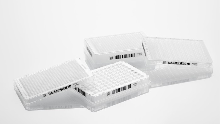 Different plates with Eppendorf SafeCode barcode label to ensure safe sample identification, being on bench