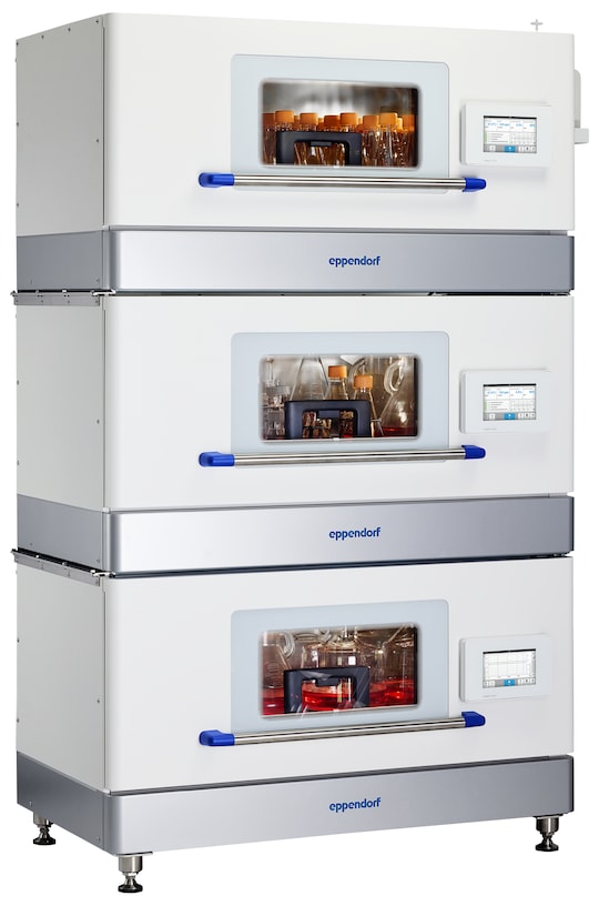 CellXpert® CS220 triple-stacked