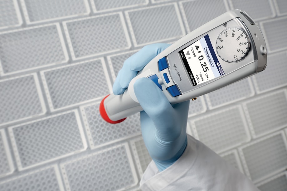 Multipette® E3/E3x multi-dispensers are ideal to quickly fill plates Multipette® E3/E3x multi-dispensers are ideal to quickly fill plates