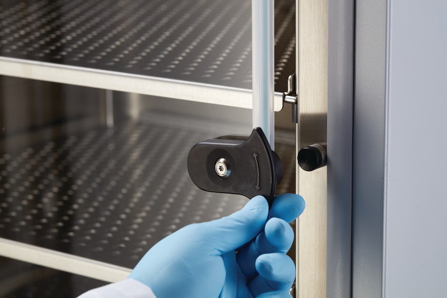 Poignée de porte intérieure aimantée bidirectionnelle Poignée de porte intérieure du CellXpert® C170i avec nouveau système de verrouillage aimanté